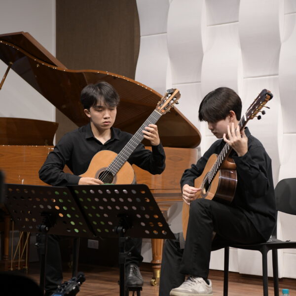 18B18FDF 3058 4200 9D9C B9F90115AE68